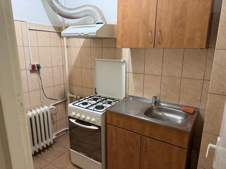 Garsonieră semidecomandată în Central