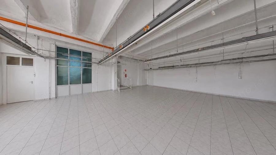 Spațiu comercial, în Central
