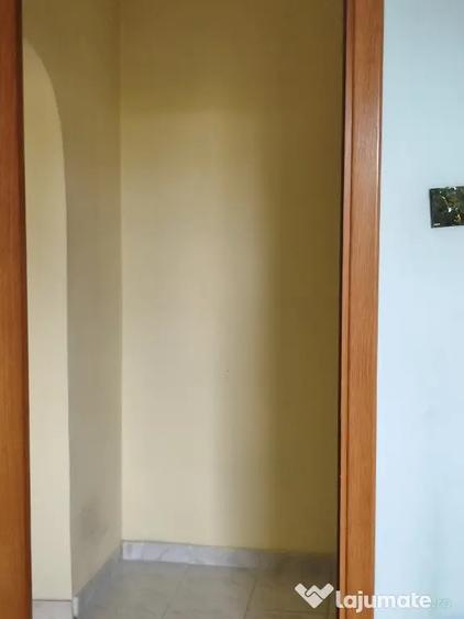 Apartament cu 2 camere semidecomandat în Pantelimon