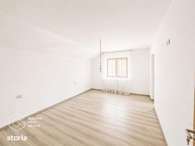 Casă cu 5 camere cu Teren 417 Mp în Vladimirescu