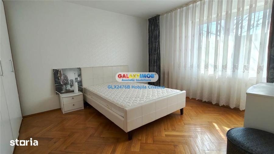 Apartament cu 3 camere, mobilat în Central