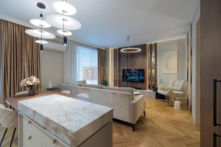 Apartament cu 3 camere decomandat, mobilat în Aradului