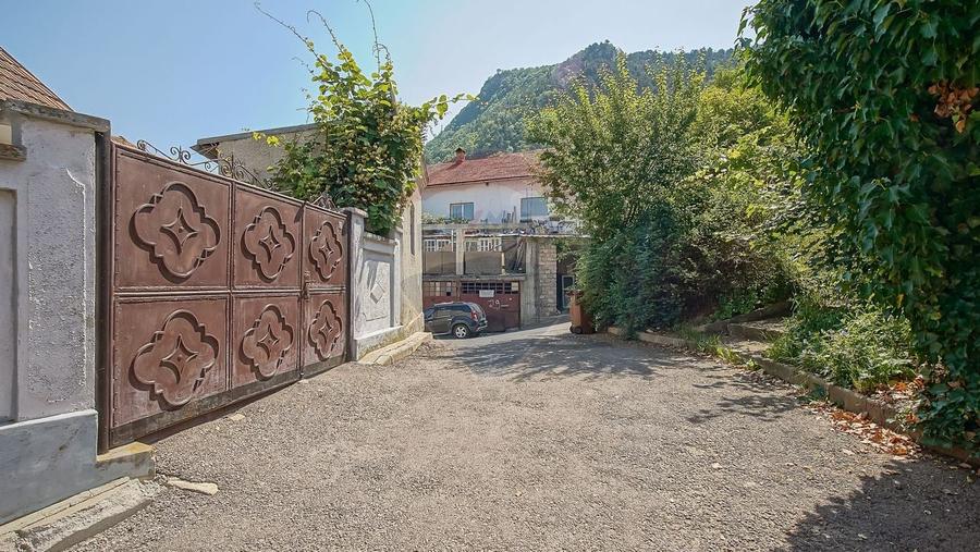 Comision 0%! Casă în Schei | Acces din 2 străzi + acces auto - 30