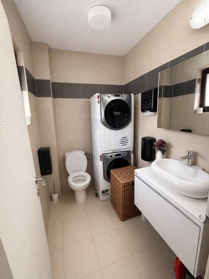 Casă individuală cu 6 camere cu Piscina în Nord