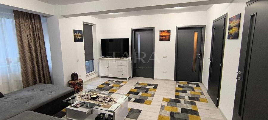 Apartament cu 3 camere decomandat, mobilat în Florești
