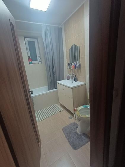 Apartament cu 3 camere decomandat în Șelimbăr