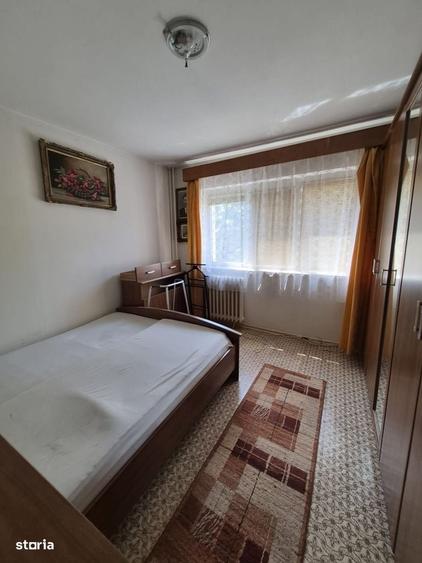 Apartament cu 2 camere decomandat în Rovine