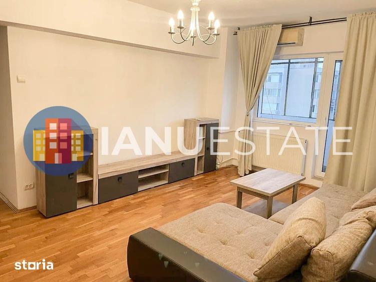 Apartament cu 3 camere semidecomandat în Tineretului
