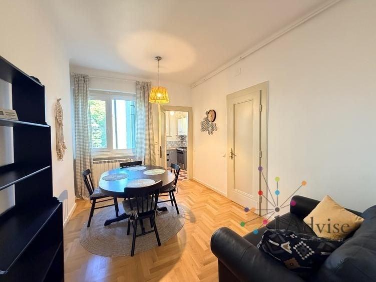 Apartament cu 2 camere decomandat, mobilat în Centrul Istoric