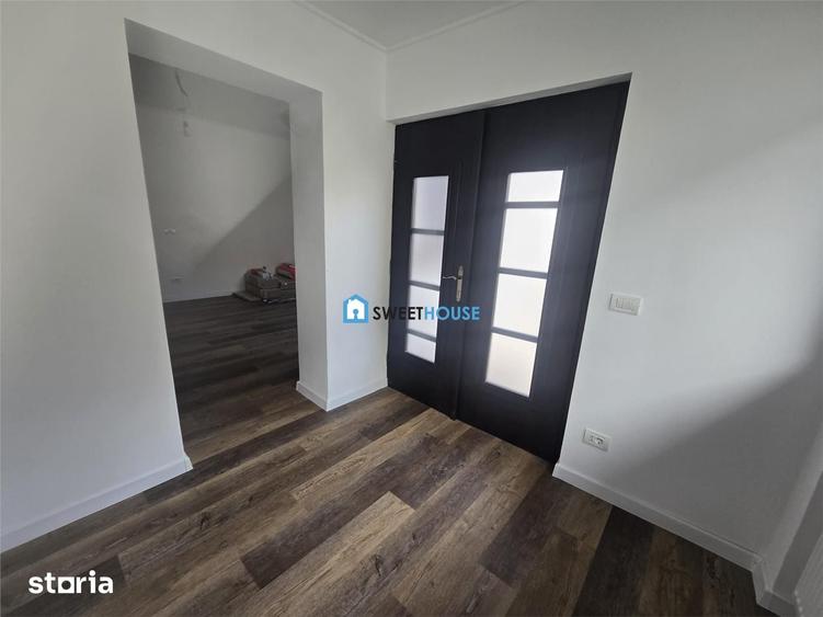 Casă cu 5 camere cu Teren 1011 Mp în Voila