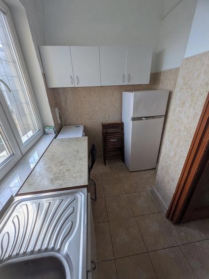 Apartament cu 2 camere semidecomandat în Romană