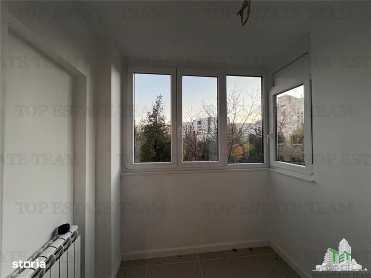 Apartament cu 3 camere decomandat în Lujerului — fotografia 3