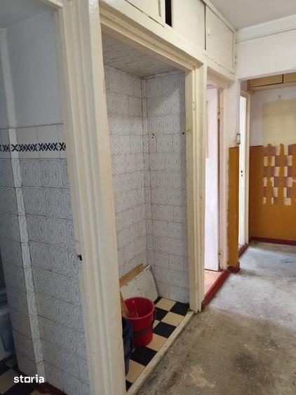 Apartament cu 3 camere în Km 4