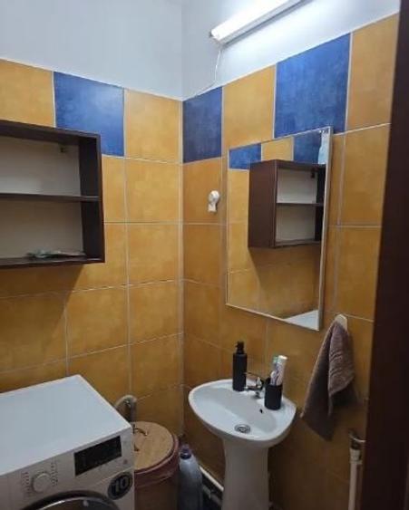 Apartament 3 Camere,Calea Vitan,bl.1990,et.5/8,DECOMANDAT,Amenajat,mobilat - 4