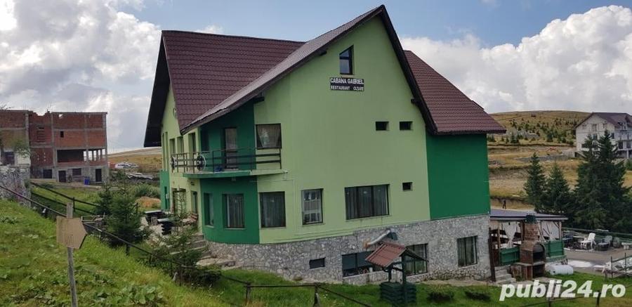 Spațiu comercial, de 900 mp, în Rânca