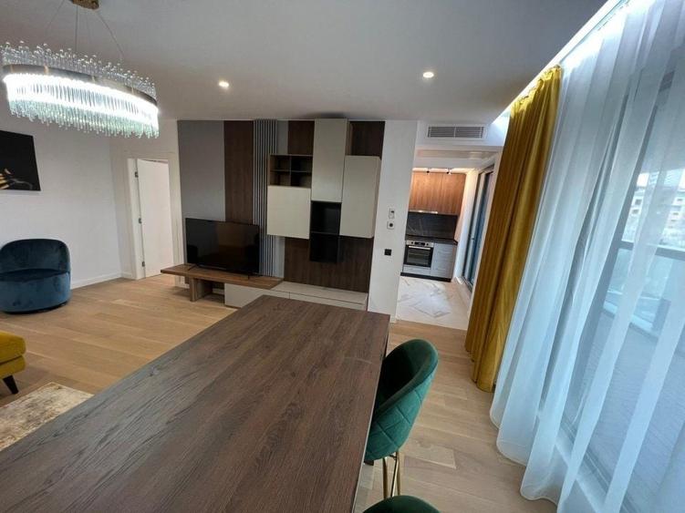Apartament cu 2 camere semidecomandat, mobilat în Aviației