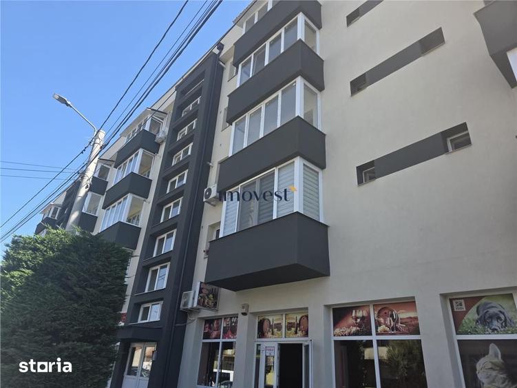 Apartament cu 2 camere semidecomandat în Micro 17