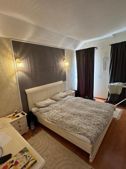 Casă individuală cu 4 camere cu Teren 521 Mp în Central