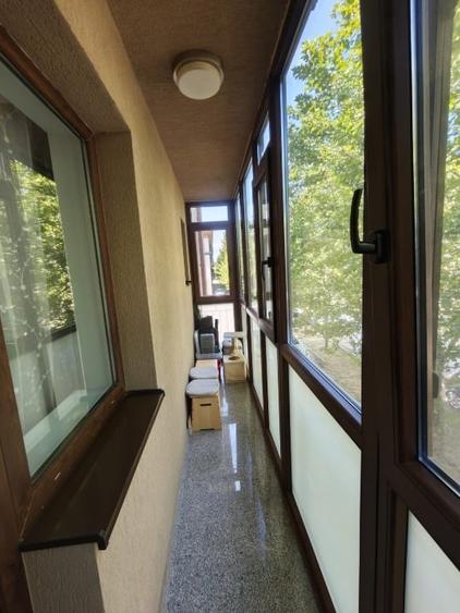 Apartament cu 3 camere decomandat, mobilat în Dobroești