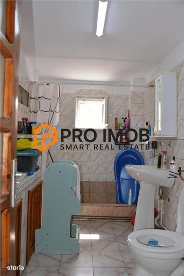 Casă cu 3 camere decomandat cu Canalizare în Mărăcineni