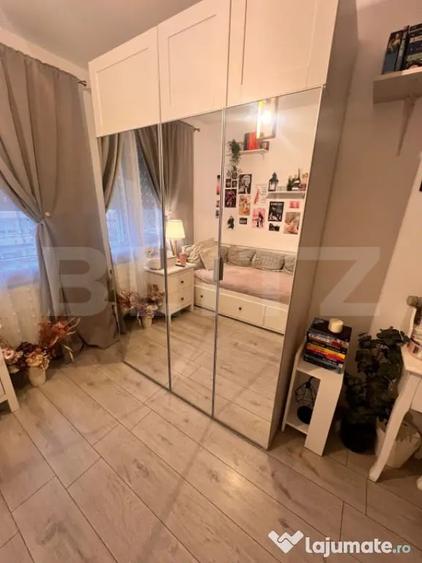 Apartament cu 4 camere decomandat în Central