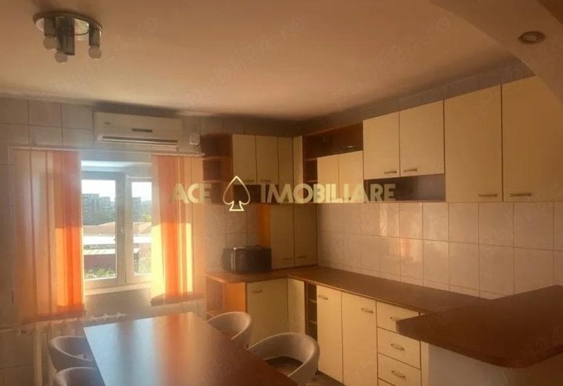 Apartament cu 4 camere decomandat, mobilat în Progresul