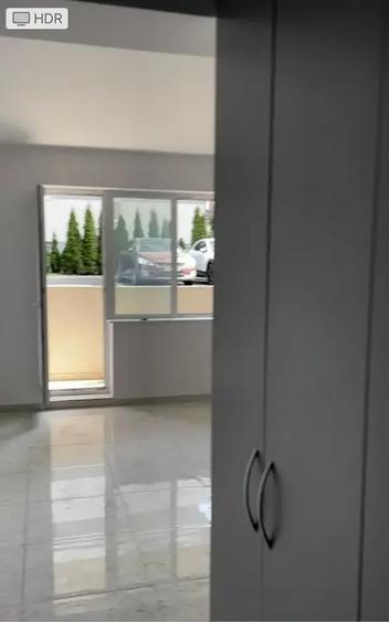 Apartament cu 3 camere semidecomandat în Militari