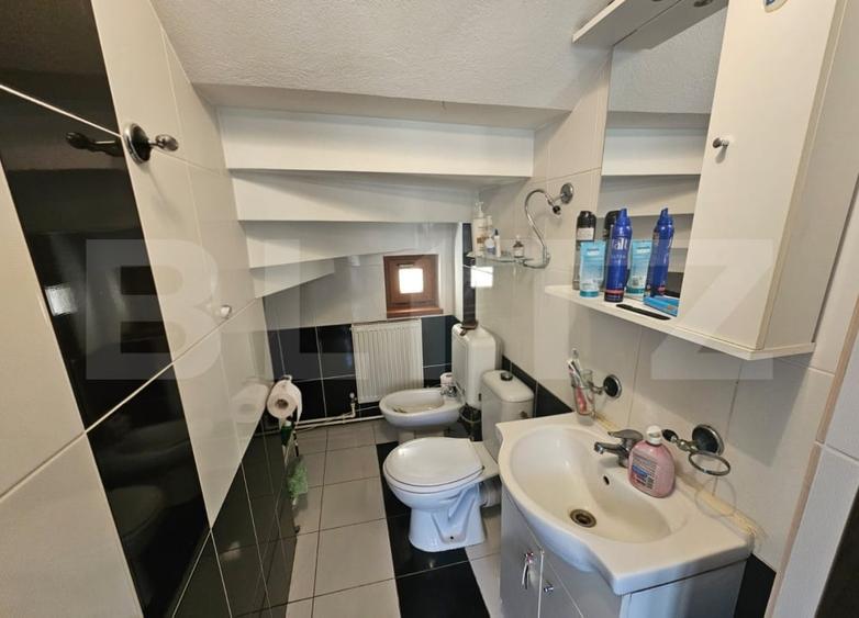Casă individuală cu 5 camere cu Canalizare în Oarda