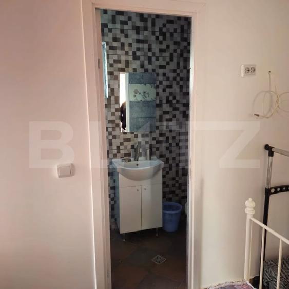 Casă individuală cu 7 camere cu Canalizare în Exterior Vest