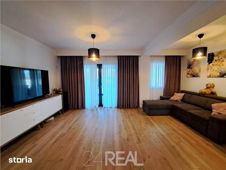 Casă cu 5 camere cu Teren 334 Mp în Mogoșoaia