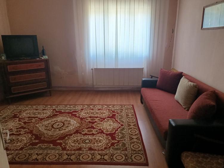 Casă cu 4 camere în Vinga