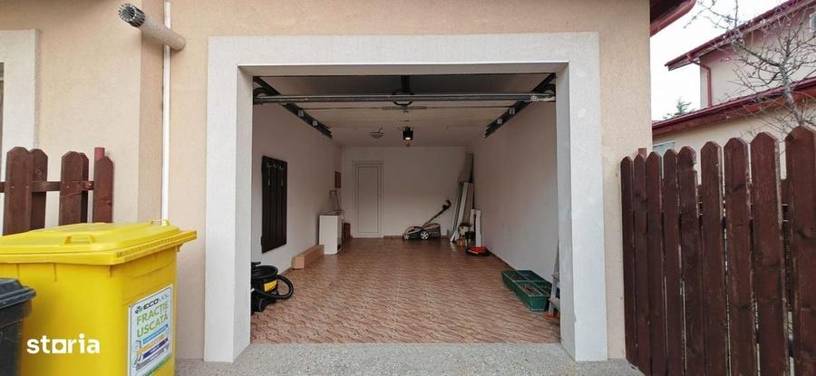 Casă cu 4 camere în Central