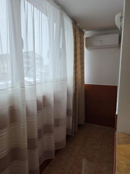 Vitan , garsoniera, CENTRALA PROPRIE, 320 euro, 7 min metrou Mihai Bravu - 10
