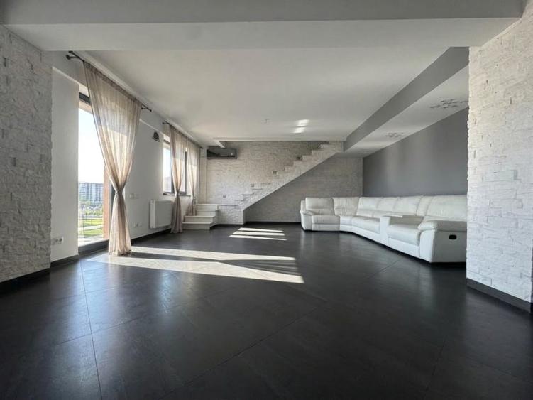 Apartament cu 3 camere în Lunca Cetățuii