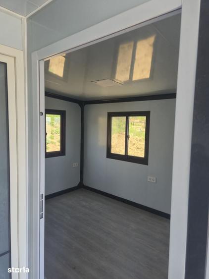 Casă cu 2 camere cu Teren 450 Mp în Tomești
