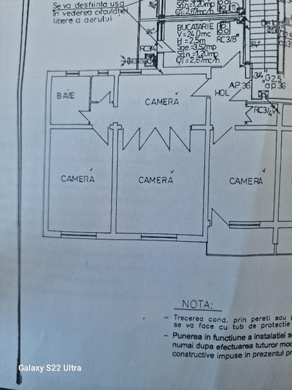Apartament cu 4 camere semidecomandat în Central