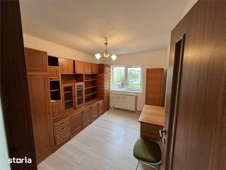 Apartament cu 3 camere decomandat în Central