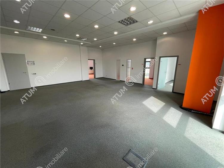 Spațiu comercial, de 230 mp, în Șelimbăr