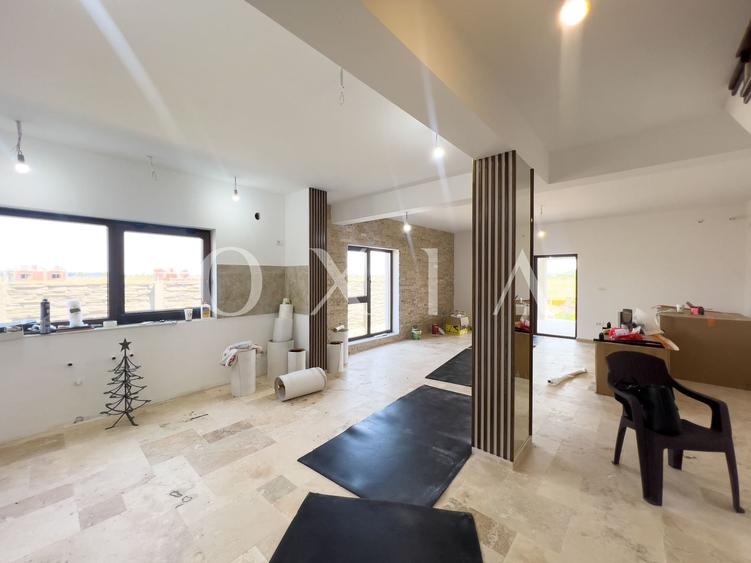 Duplex cu 4 camere cu Canalizare în Torontalului