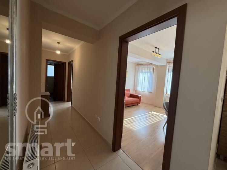 Apartament cu 3 camere semidecomandat, mobilat în Gheorgheni