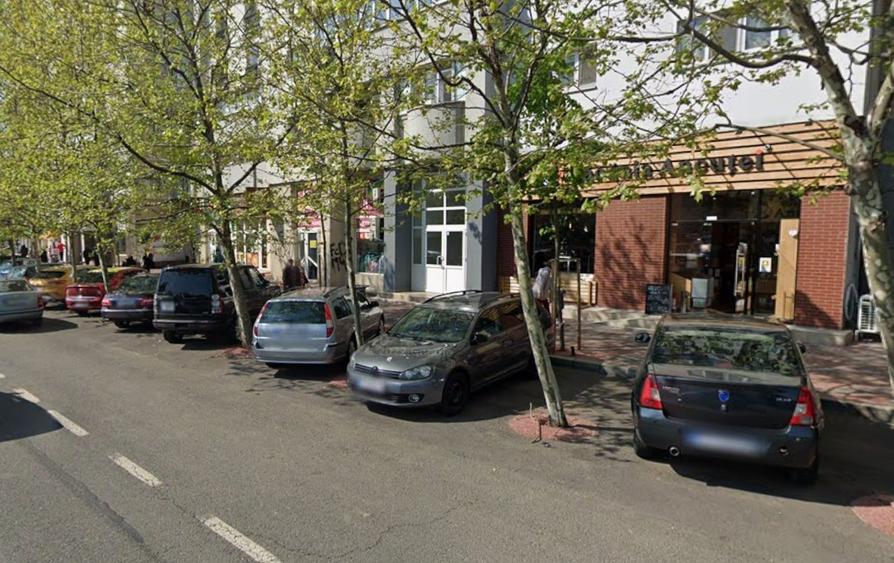 Spațiu comercial, de 100 mp, în P-ța Muncii