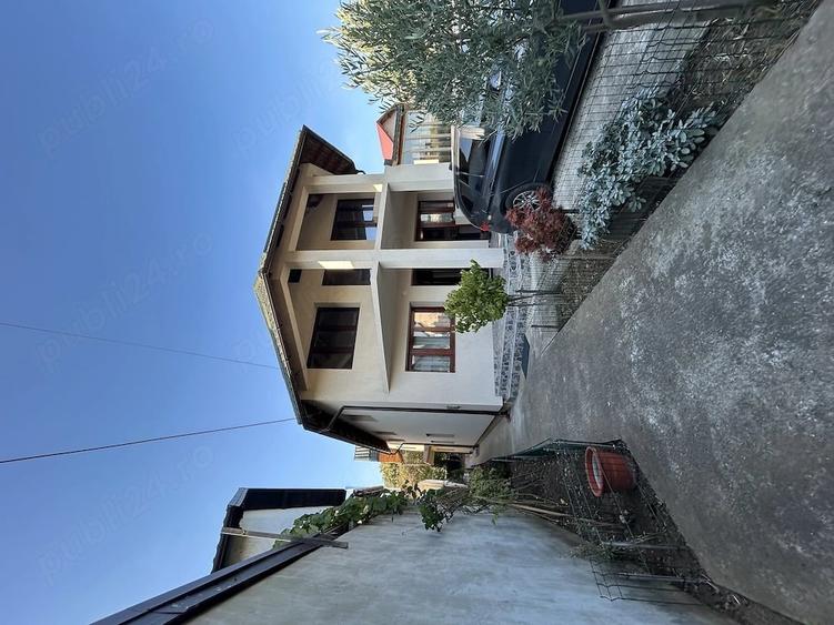 Casă cu Teren 497 Mp în Blejoi