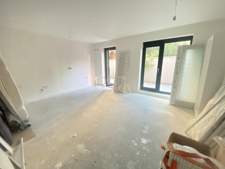 Apartament cu 3 camere decomandat în 13 Septembrie