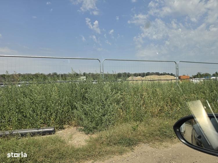 Spațiu comercial, în Săbăreni