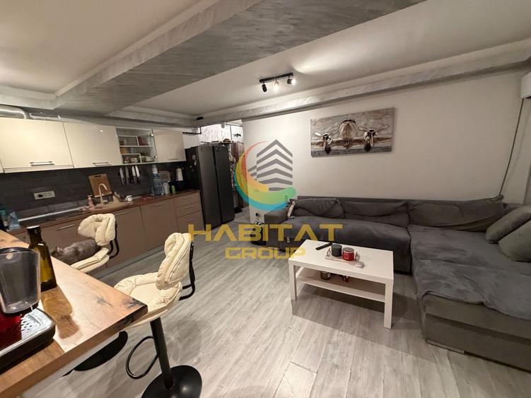 Apartament cu 3 camere decomandat, mobilat în Sud