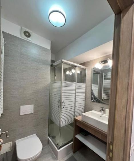 Apartament cu 3 camere decomandat, mobilat în Cotroceni
