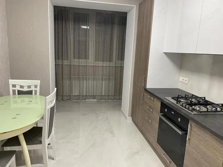 Garsonieră decomandată în Răcădău
