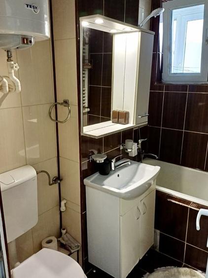 Apartament cu 2 camere semidecomandat în Petros