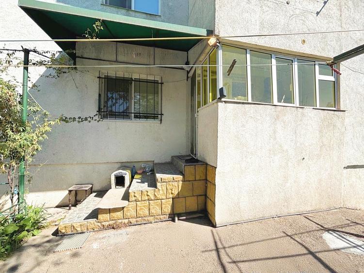 De închiriat | Apartament 3 camere, zona Inel II - 13
