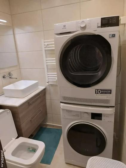Apartament cu 3 camere decomandat, mobilat în Zorilor